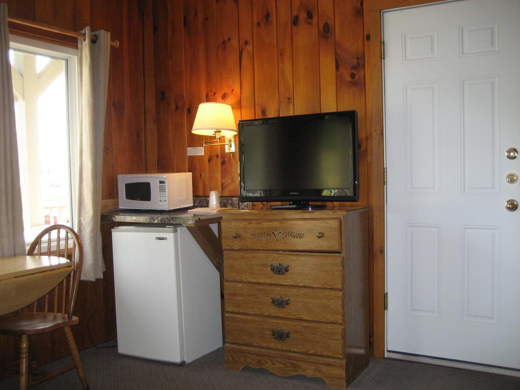 Golden Sands Resort Lake George Exterior foto